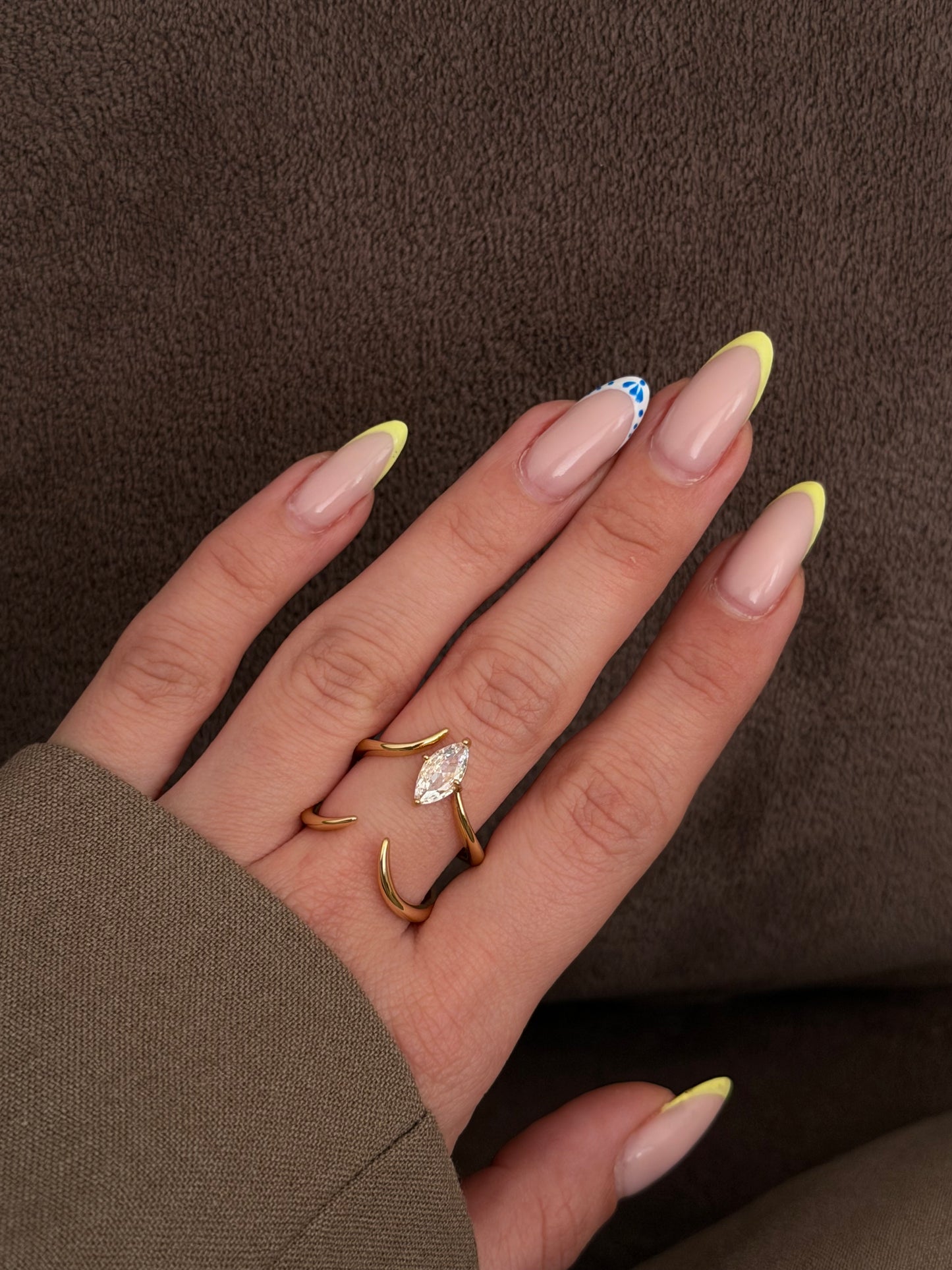 RINGE Liora