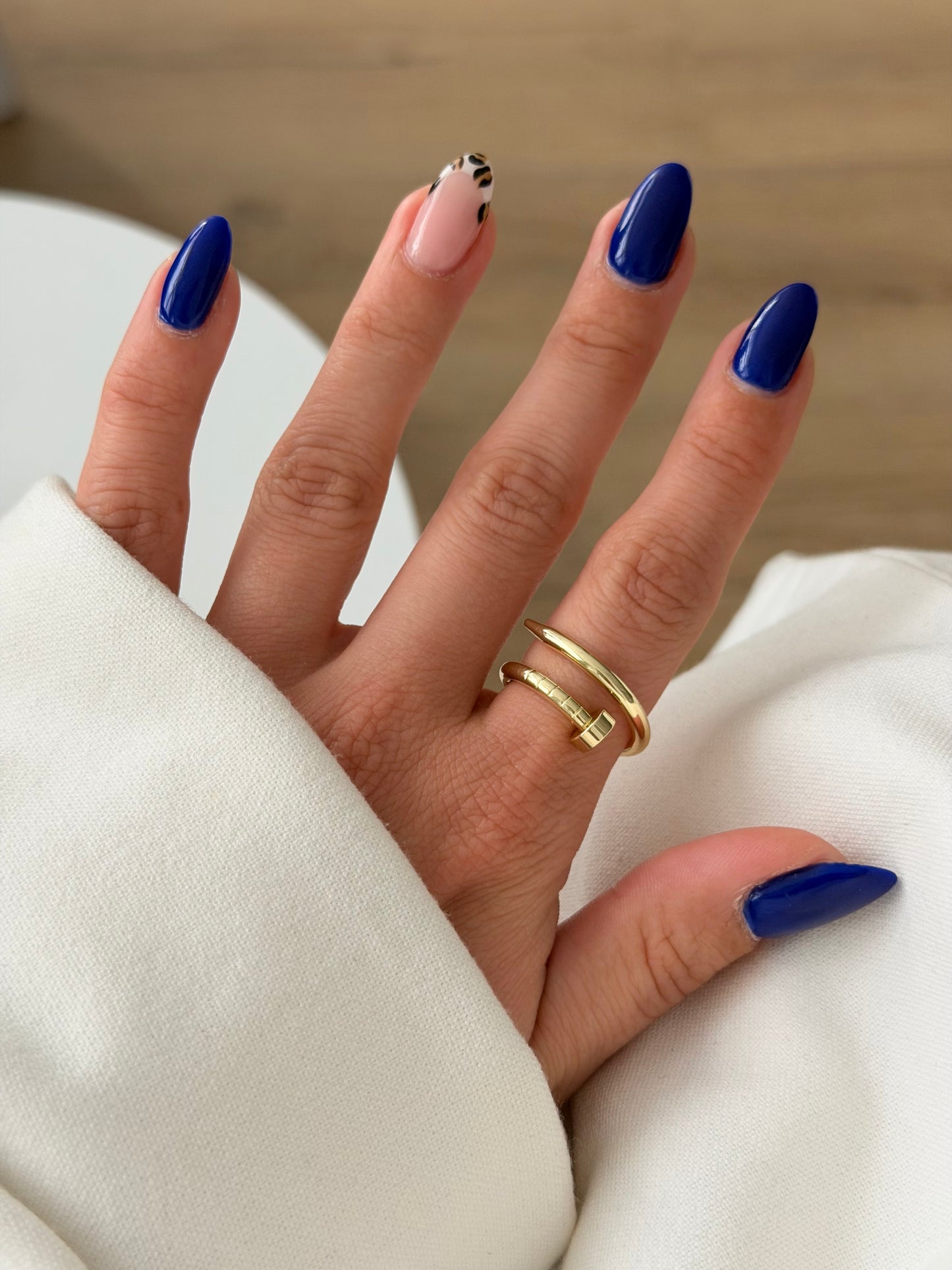 RINGE Elora