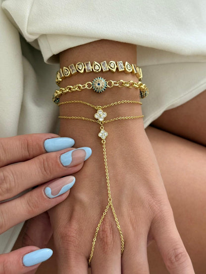 Hand Chain Fine Clover -14K vergoldet