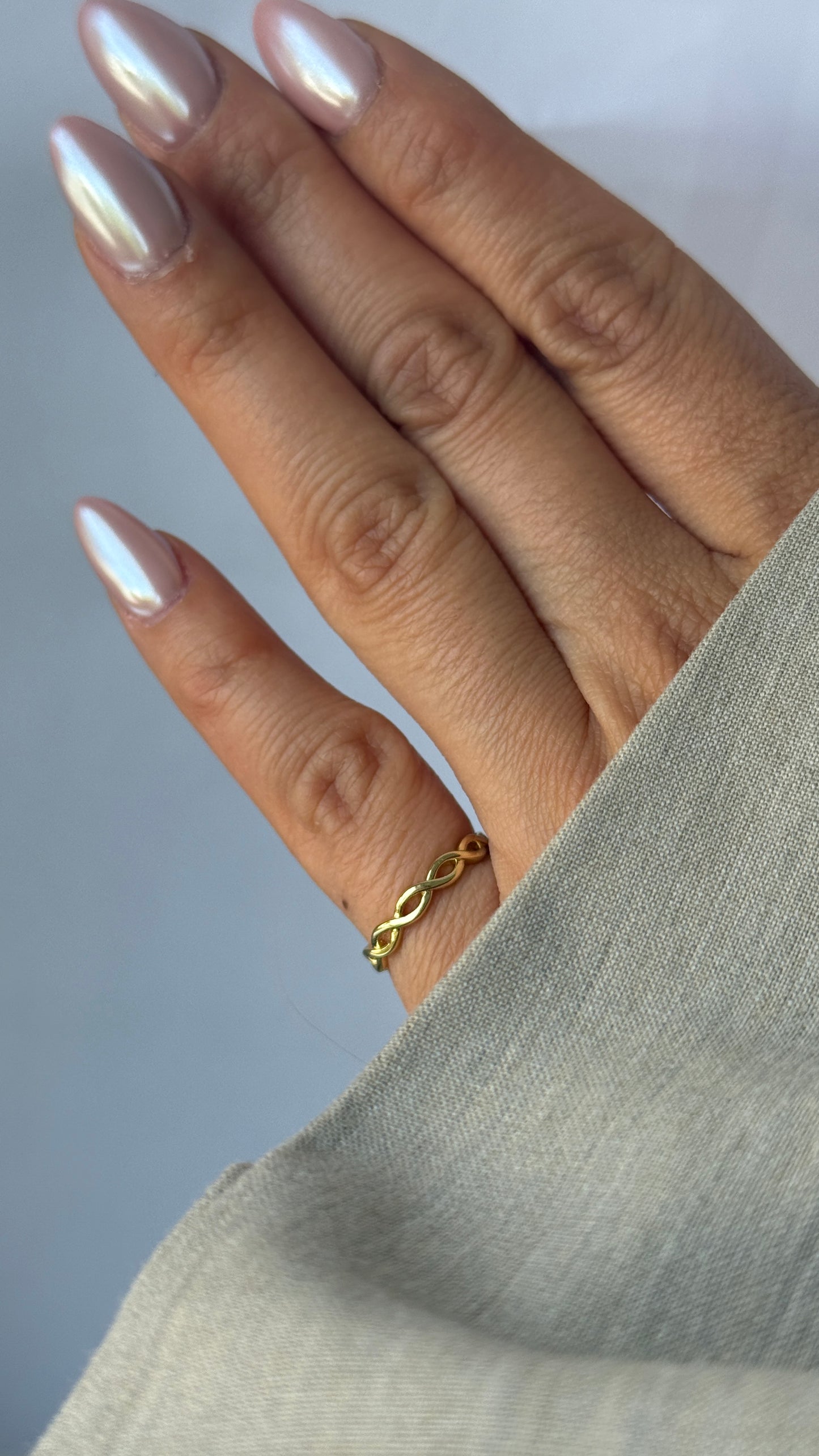 RINGE GOLDEN TWIST MINIMAL RING