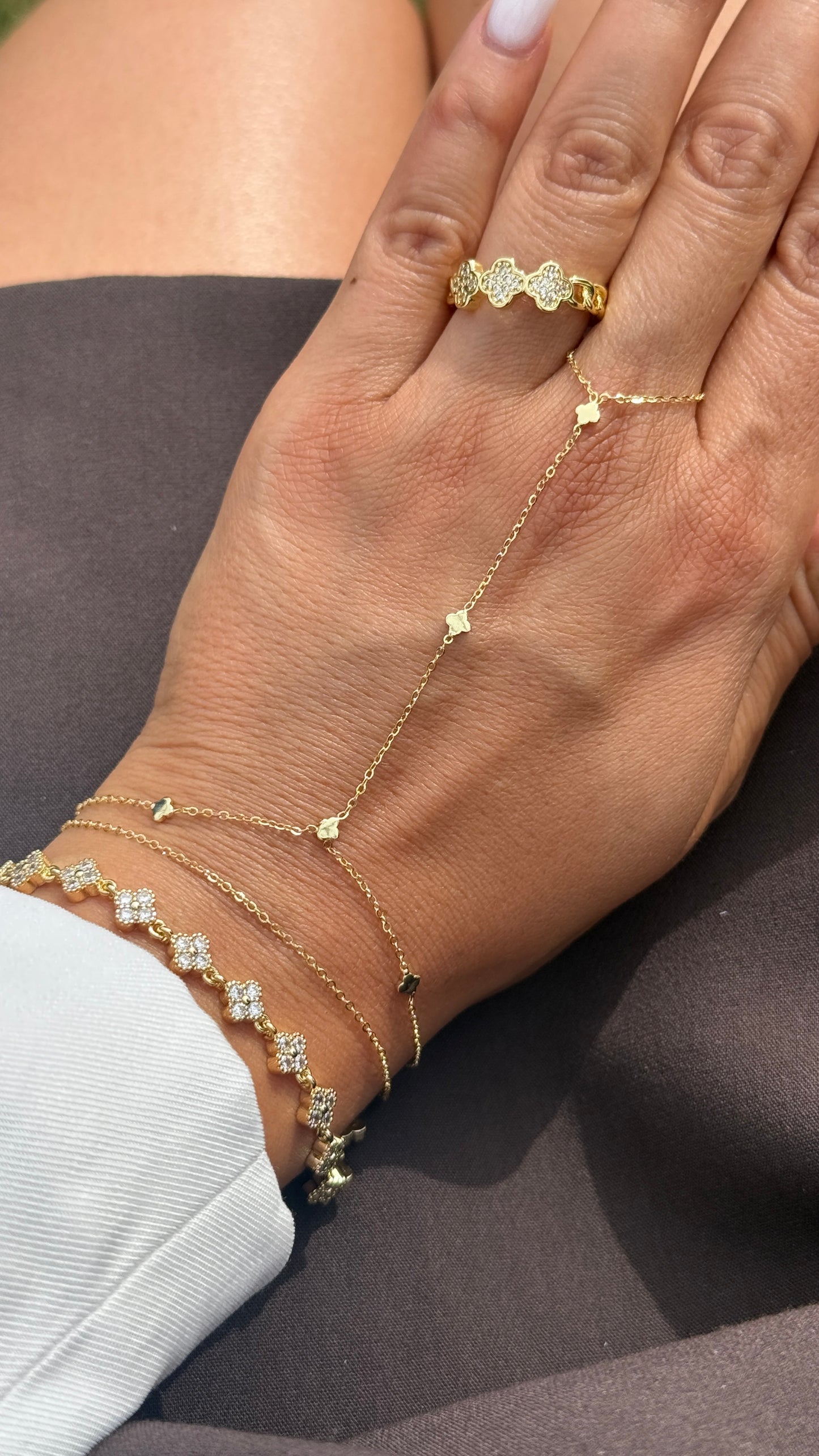Hand Chain Naz -14K vergoldet