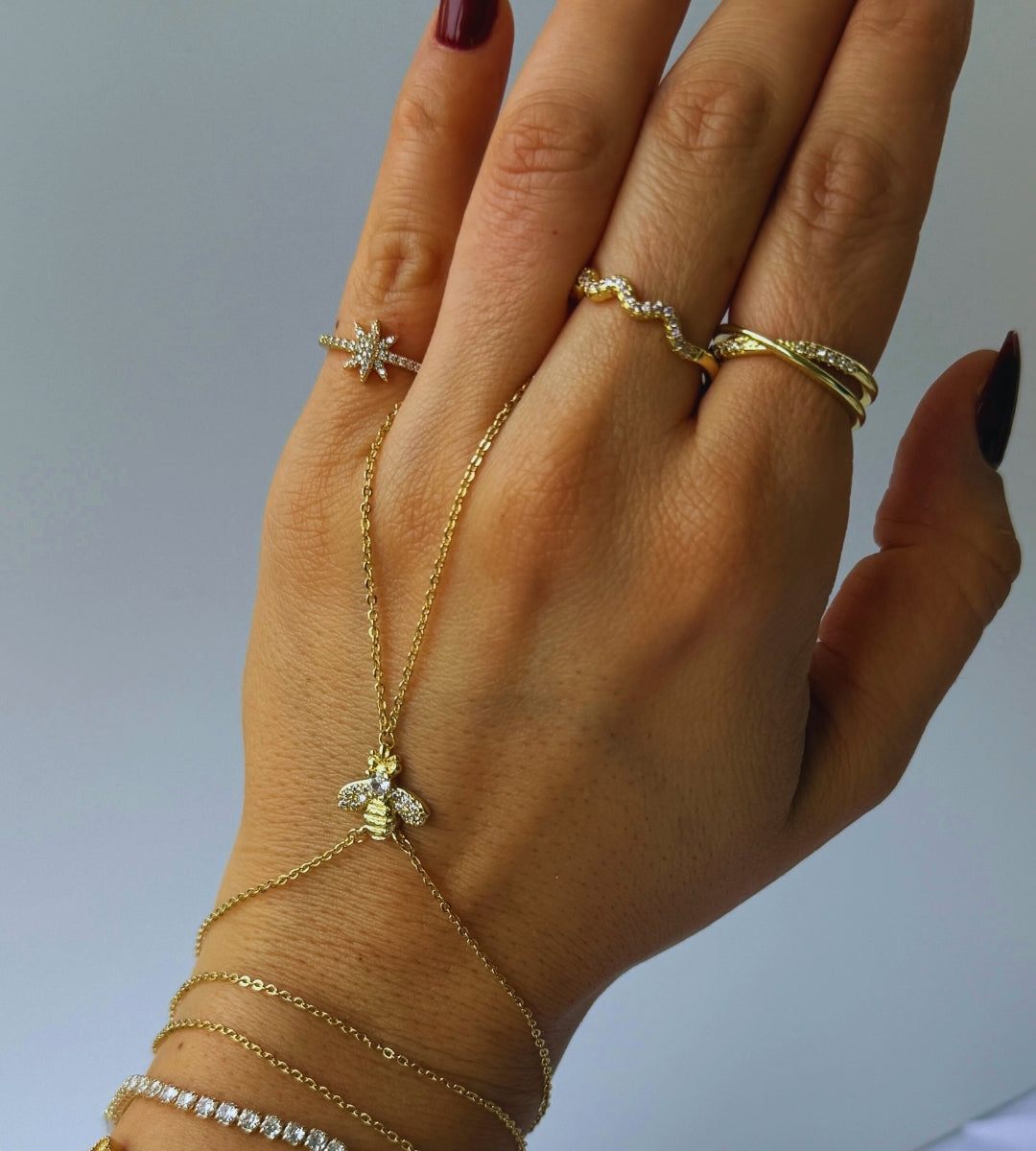 Hand Chain Bee -14K vergoldet